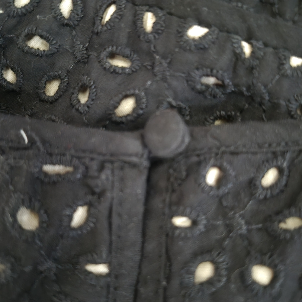 LOFT Eyelet Fit &Flare Mini Dress Black Beige Lining 4 Boho Chic Preppy Cocktail - Picture 9 of 14